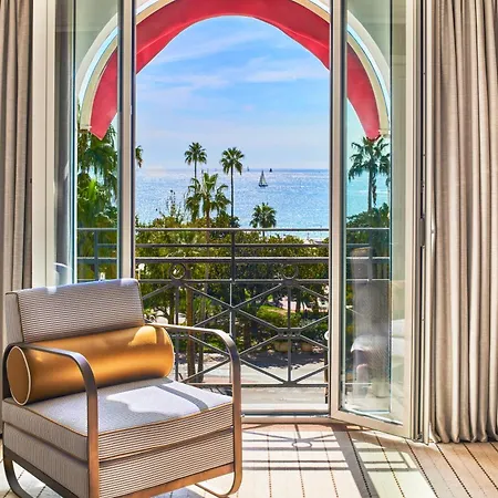 Hotel Barriere Le Majestic 5*