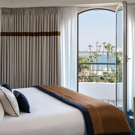 Barriere Le Majestic 5* Канни