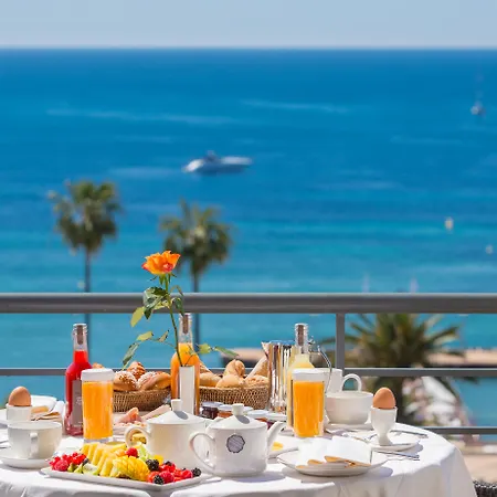 Barriere Le Majestic 5* Канни