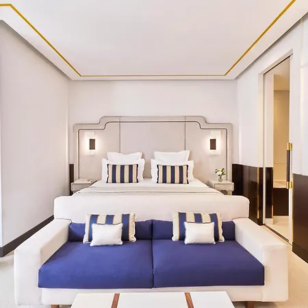Готель Barriere Le Majestic Канни