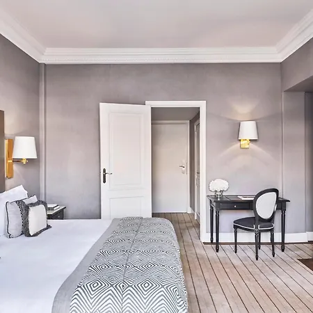 Barriere Le Majestic 5* Канни