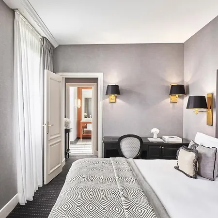 Barriere Le Majestic Готель 5*