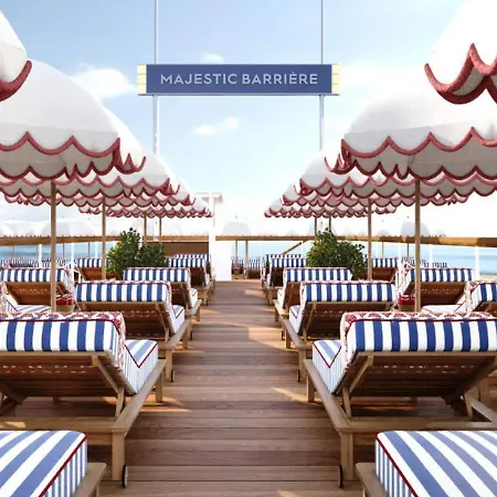 Готель Barriere Le Majestic Канни